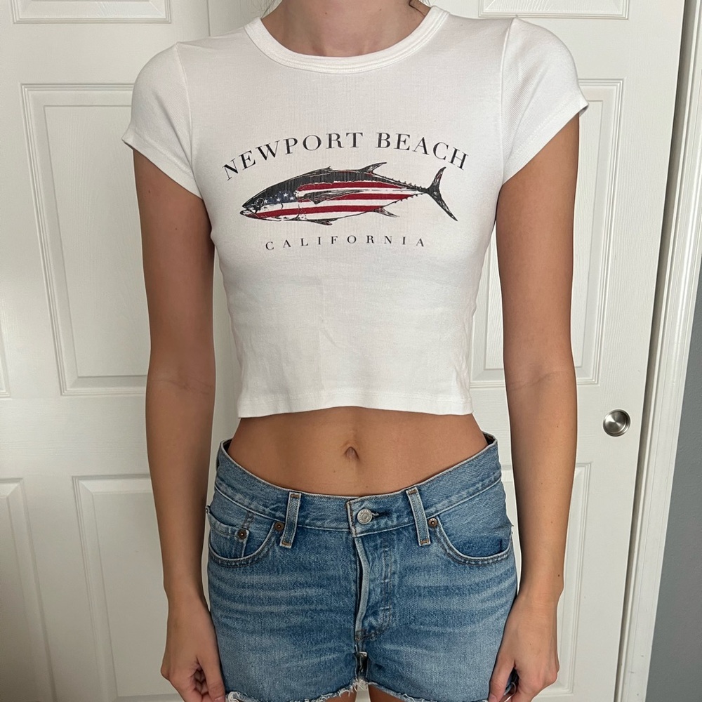 Brandy Melville Women’s Graphic Tee